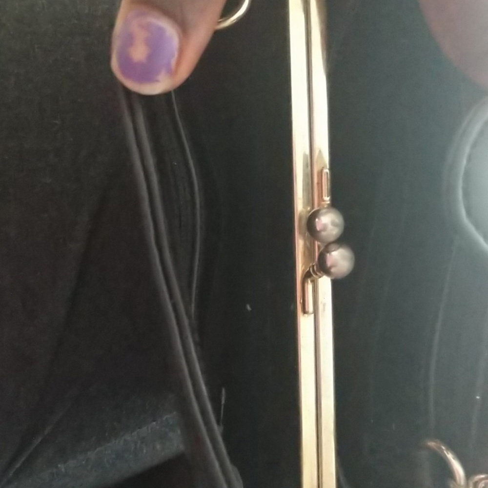 Purse - Picture 2 of 2